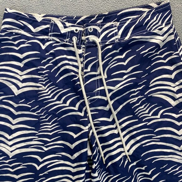Vineyard Vines Baord Shorts Mens 30 Blue White Gull Wing Silhouette Bathing Suit - Picture 13 of 14